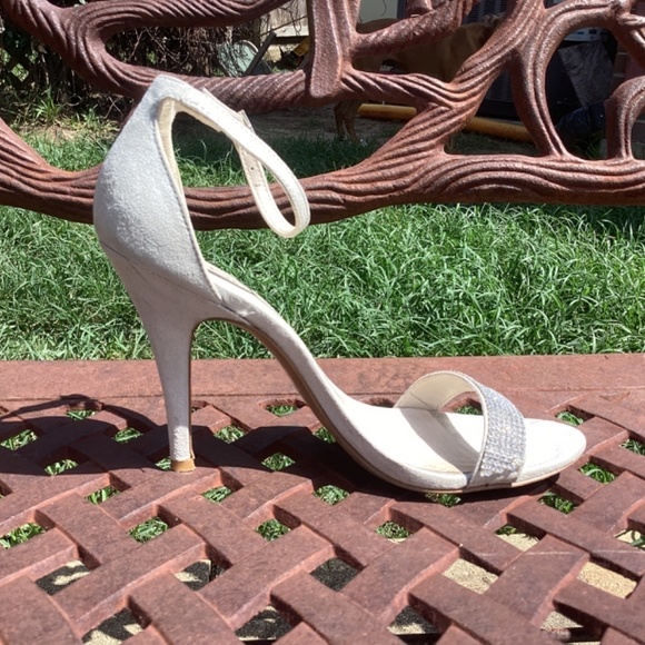 💋Aldo Laniel Silver Rhinestone Open Toe Ankle Strap Heels/Sandals - Picture 3 of 9